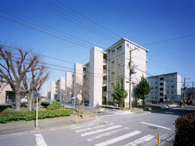 県営吾妻団地 トータルリモデル建築工事（2009年3月）